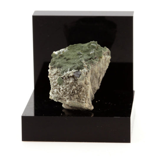 Anatase. 56.38 carats. St Christophe-en-Oisans, Bourg d'Oisans, France