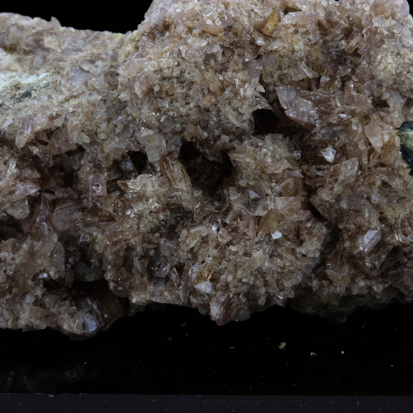 Axinite. 353.1 carats. Chamrousse, Vizille, Isère, France