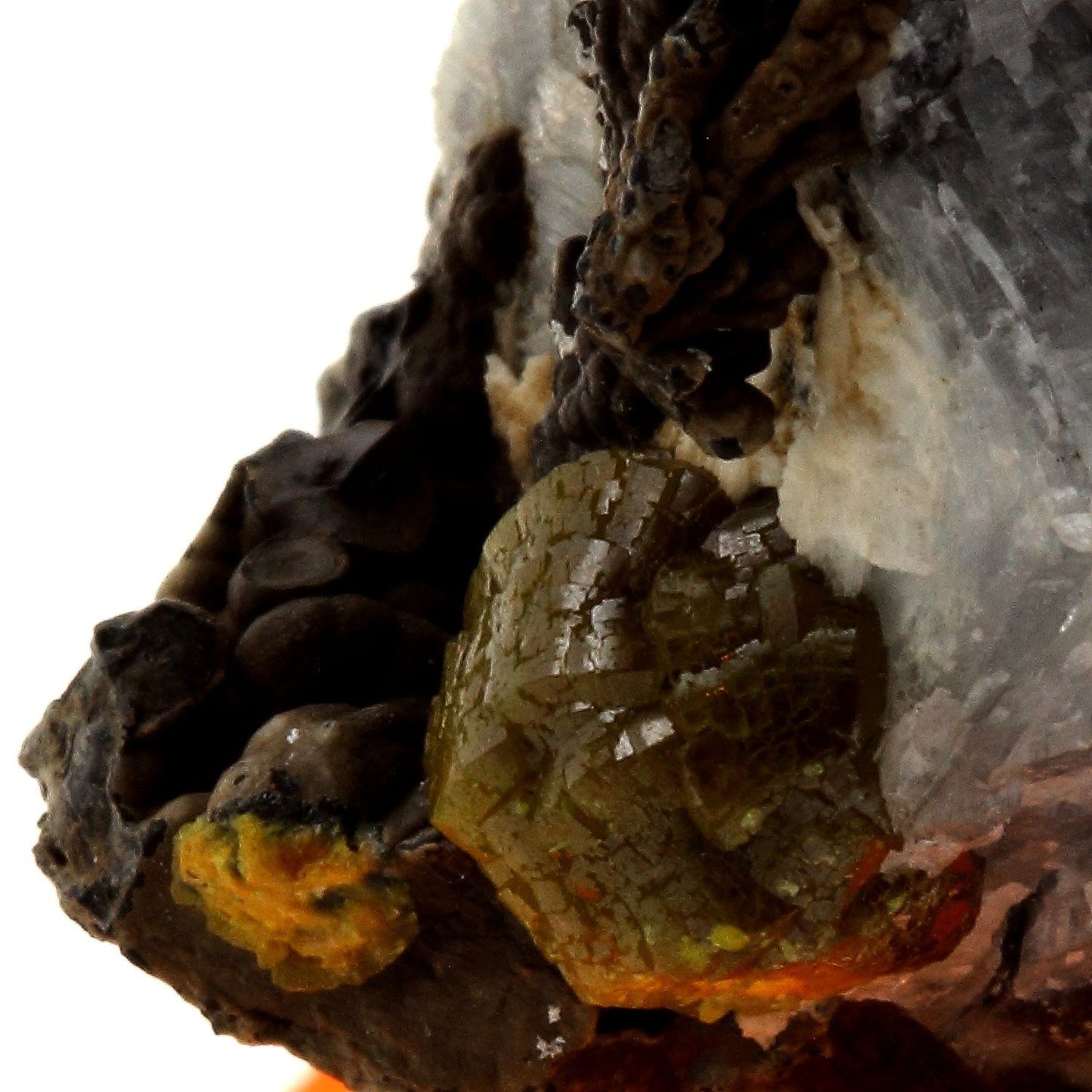 Campylite, Coronadite, Baryte. 110.9 carats. Dry Gill Mine, Caldbeck Fells, Cumbria, England, UK, Royaume-Uni