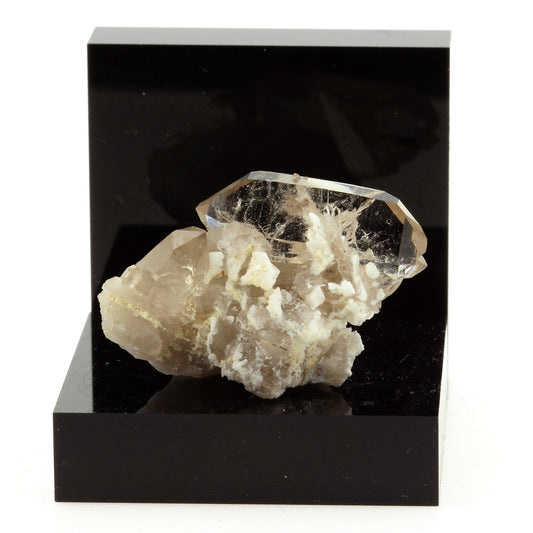 Quartz à âme fumé + Baryte. 52.93 carats. L'Alpe d'Huez, Bourg d'Oisans, France