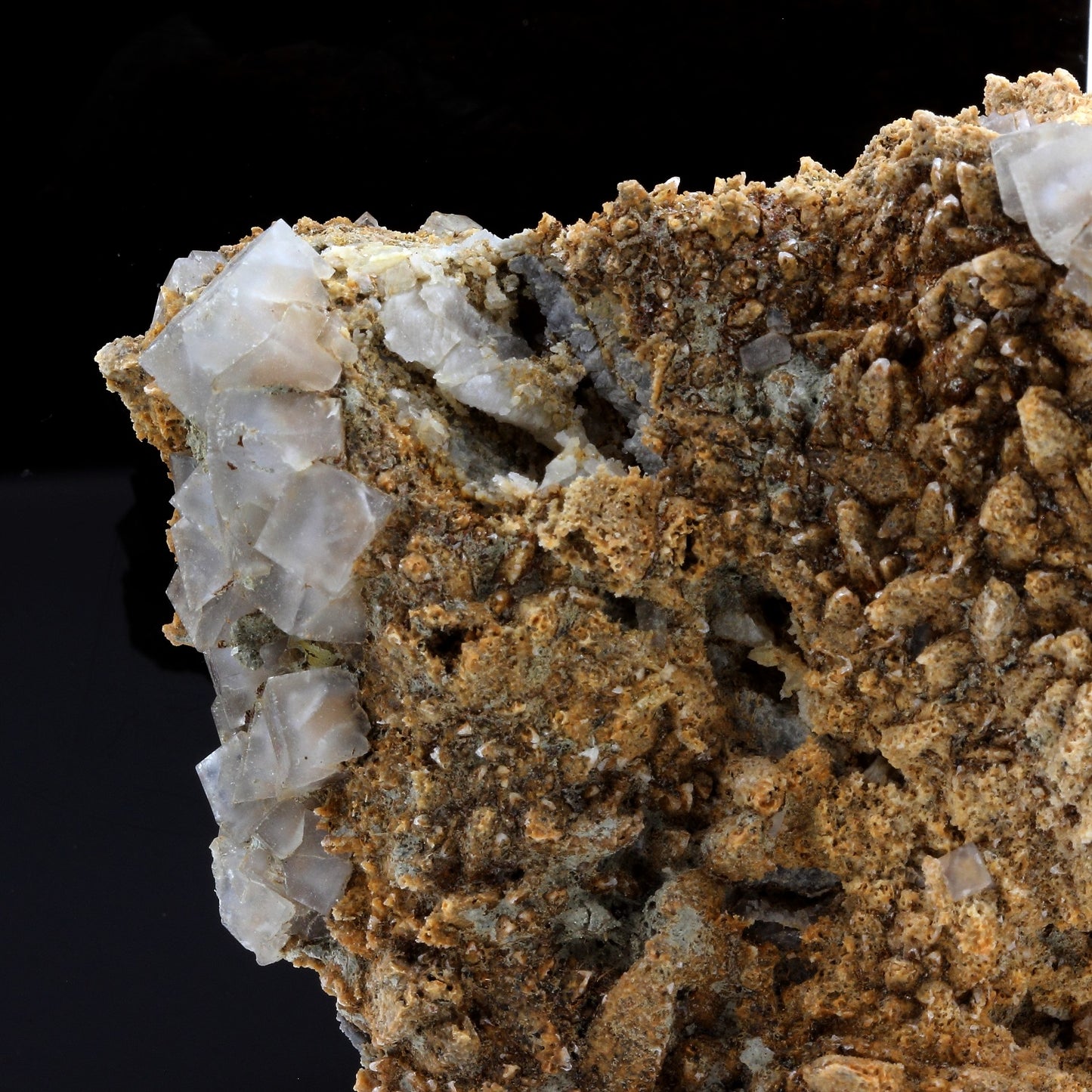 Fluorite + Calcite. 2560.3 carats. La Maurienne, Savoie, France