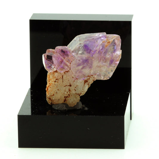 Quartz Améthyste. 27.04 carats. Ambohimasina Commune, Betafo District, Vakinankaratra Region, Antananarivo Province, Madagascar