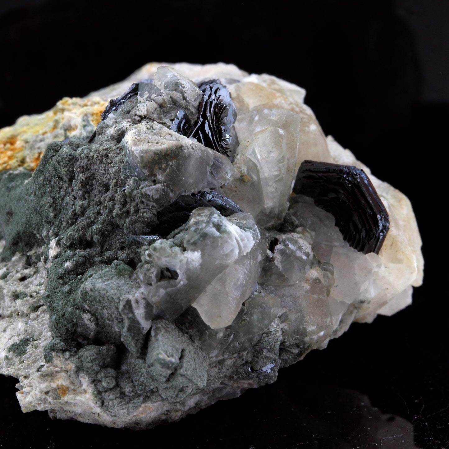 Quartz Chlorite + Hematite. 271.6 carats, Les Deux Alpes, Oisans, France