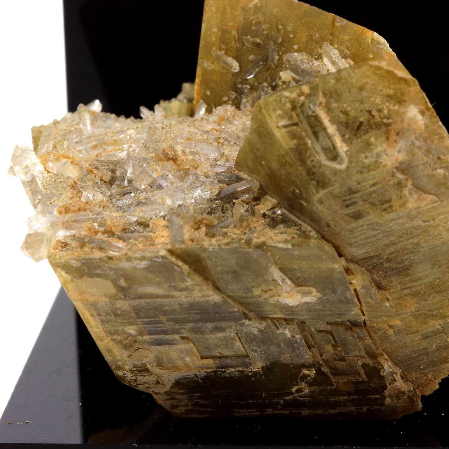 Siderite, Quartz, Calcite. 310.2 carats. Mésage Mine, Vizille, France