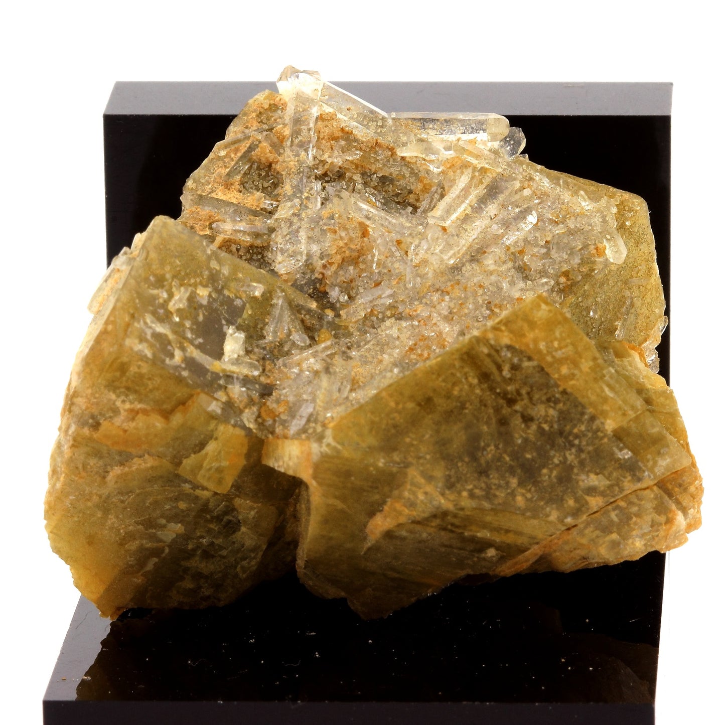 Siderite, Quartz, Calcite. 310.2 carats. Mésage Mine, Vizille, France