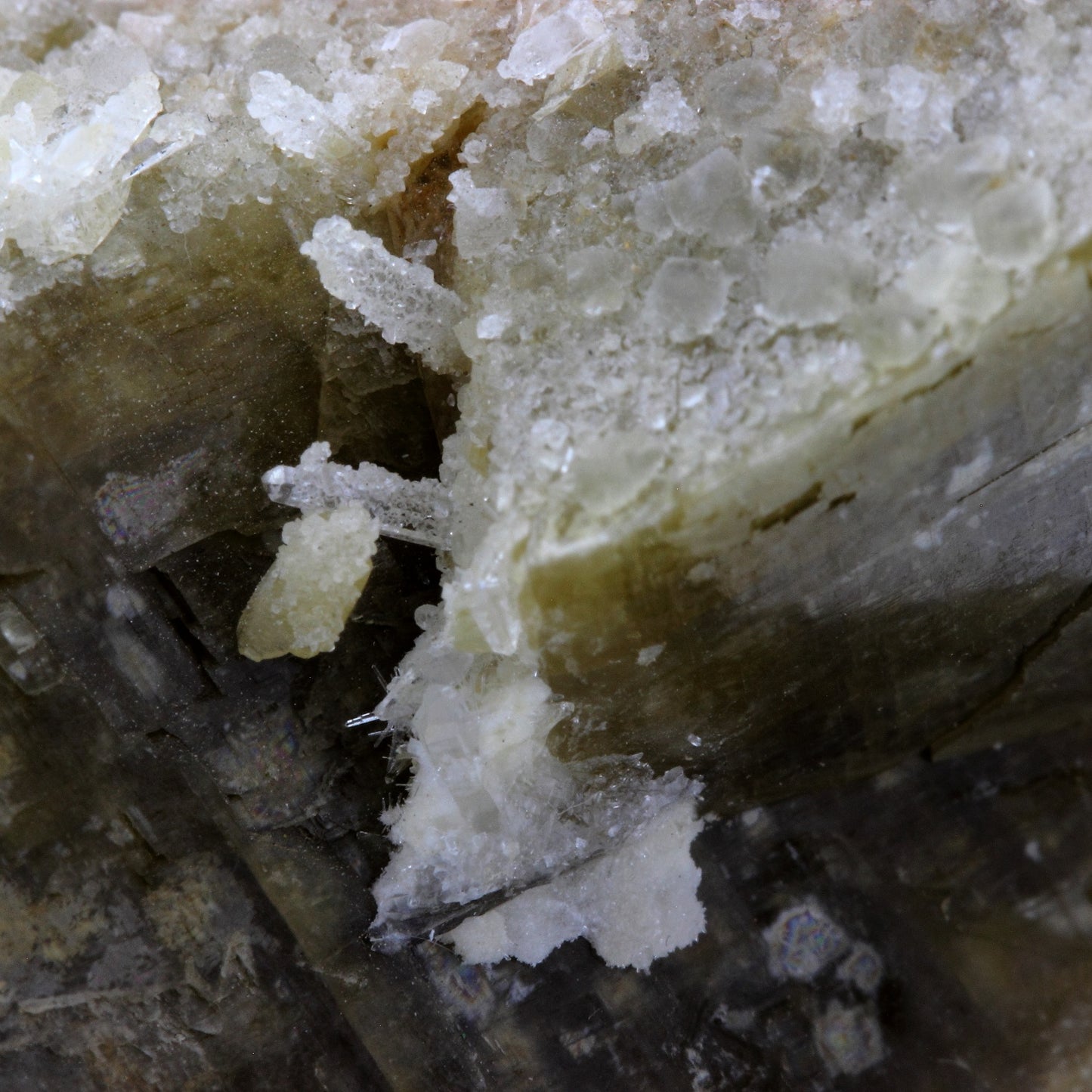 Siderite, Quartz, Calcite. 563.2 carats. Mésage Mine, Vizille, France
