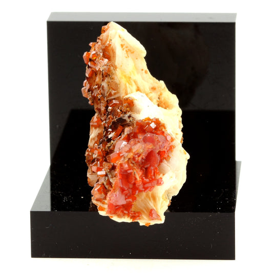 Vanadinite Baryte. 221.0 carats. Mibladen Mining District, Midelt, Maroc