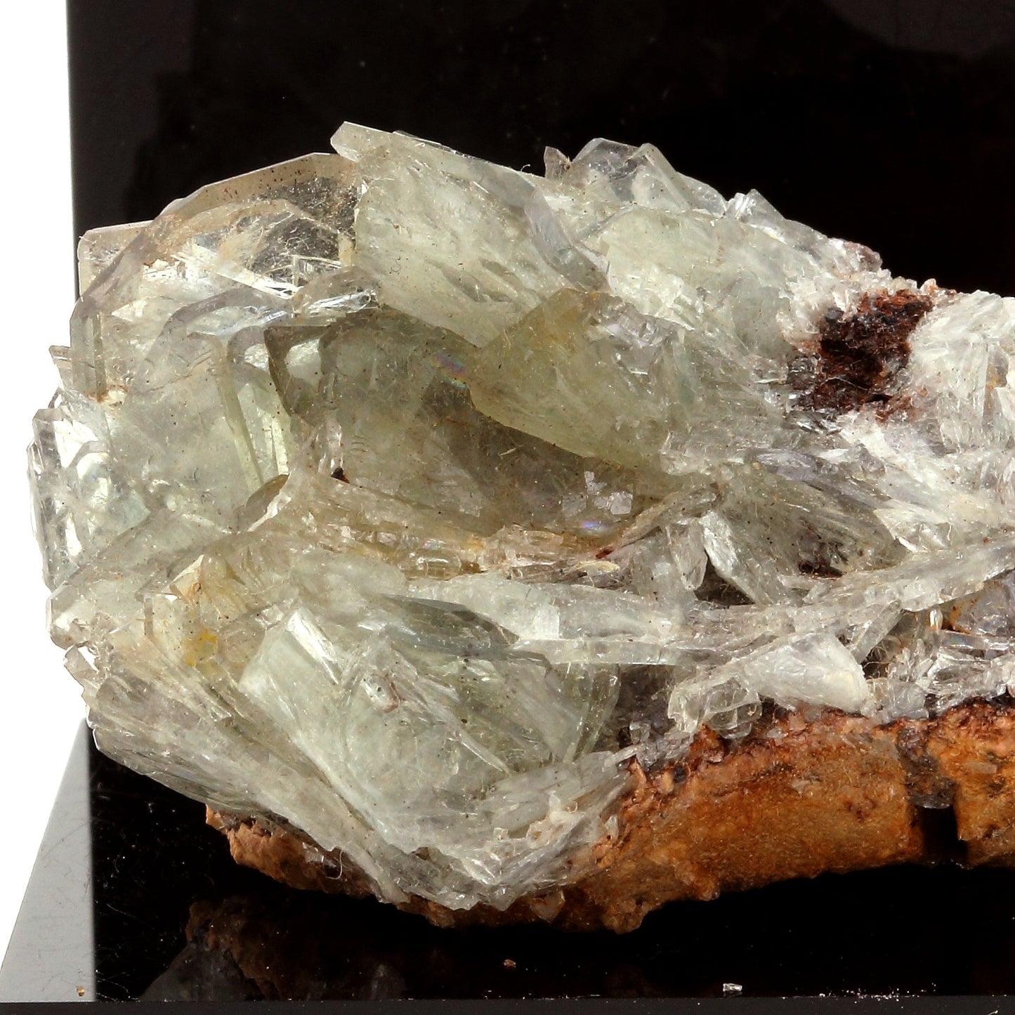 Baryte. 172.6 carats. Cerro Warihuyn, Miraflores, Pérou