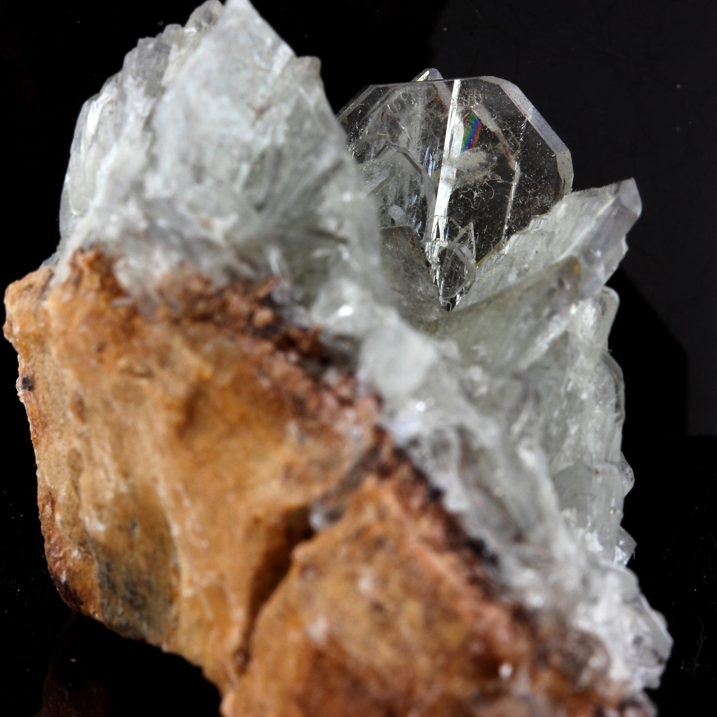 Baryte. 172.6 carats. Cerro Warihuyn, Miraflores, Pérou