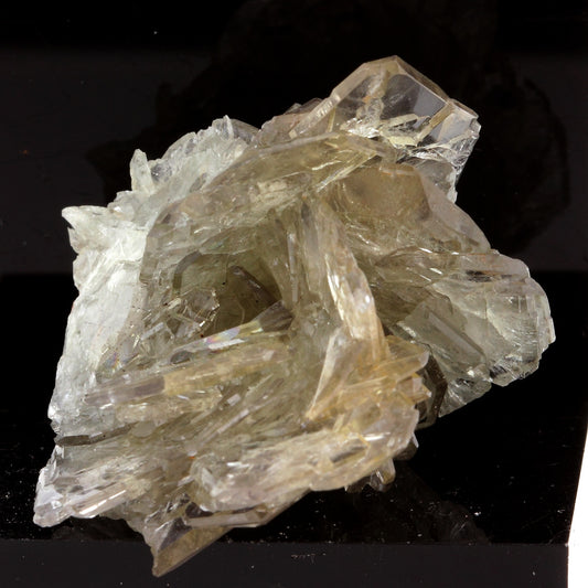 Baryte. 233.4 carats. Cerro Warihuyn, Miraflores, Pérou