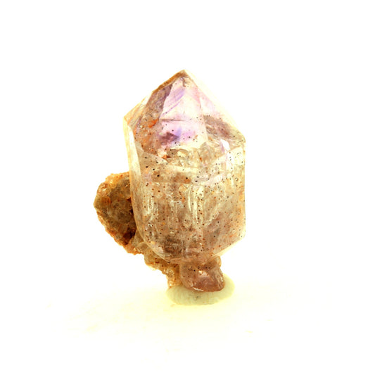 Quartz Améthyste. 18.0 carats. Ambohimasina, Betafo District, Madagascar