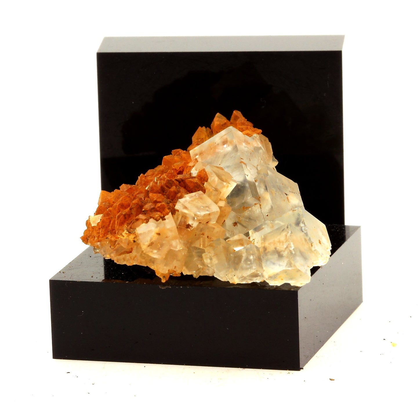 Fluorite + Quartz. 51.4 carats. Langeac, Haute-Loire, France