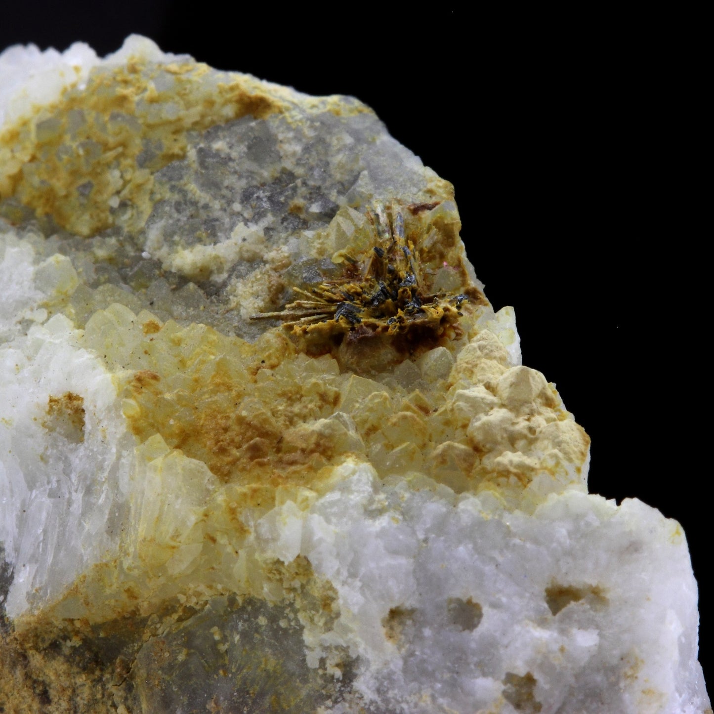 Stibnite, Quartz, Stibiconite. 93.5 carats. La Forge Mine, Anzat-le-Luguet, Cantal, Auvergne-Rhône-Alpes, France