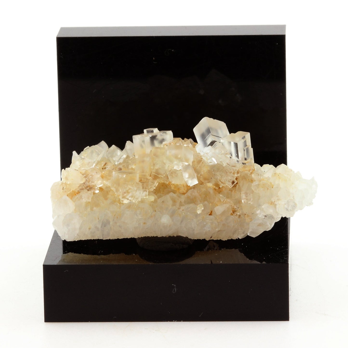 Fluorite + Quartz. 84.1 carats. Pratclaux, Langeac, Haute-Loire, France