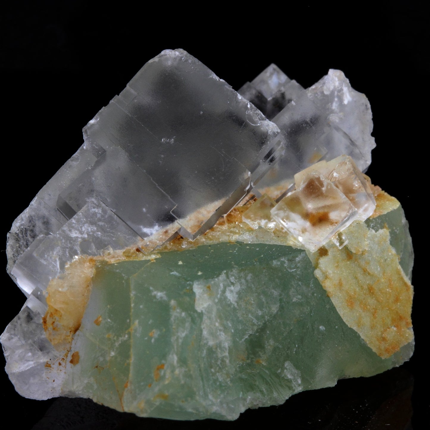 Fluorite + Quartz. 98.4 carats. Pratclaux, Langeac, Haute-Loire, France