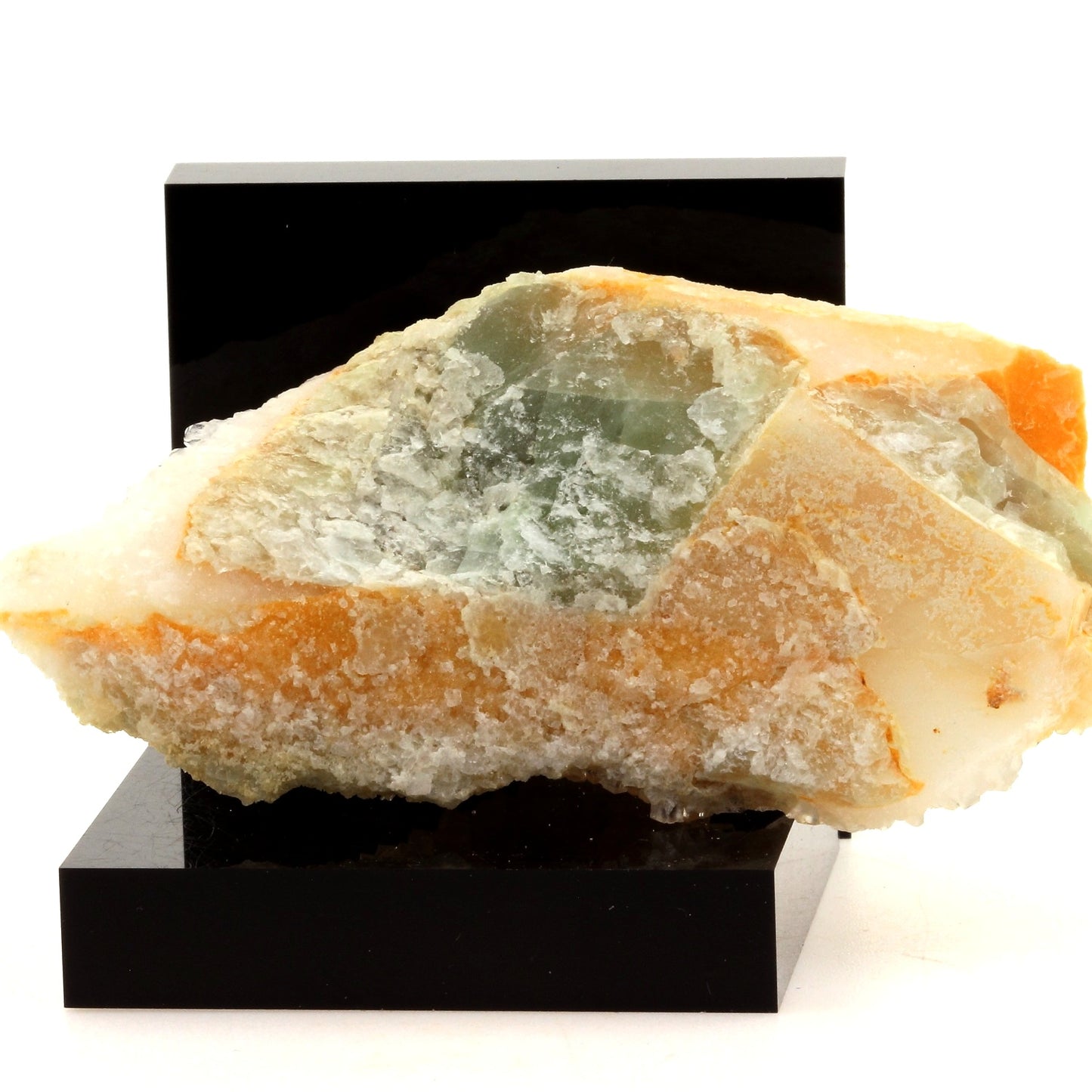 Fluorite. 427.1 carats. Pratclaux, Langeac, Haute-Loire, France