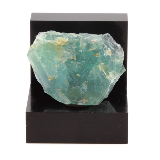 Fluorite. 50.4 carats. La Barre, Puy-de-Dôme, France