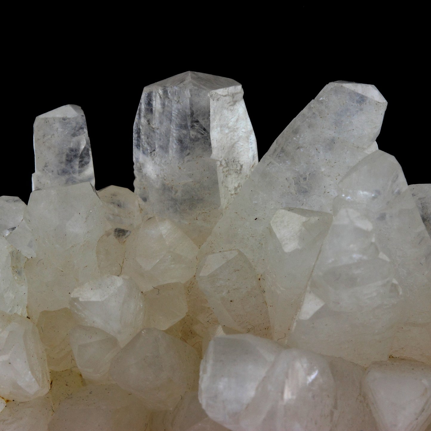 Calcite. 446.6 carats. Montalieu-Vercieu, Isère, France
