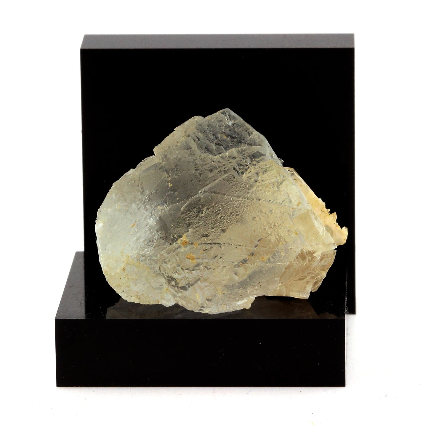 Fluorite. 157.9 carats. Jarrier, Maurienne, Savoie, France