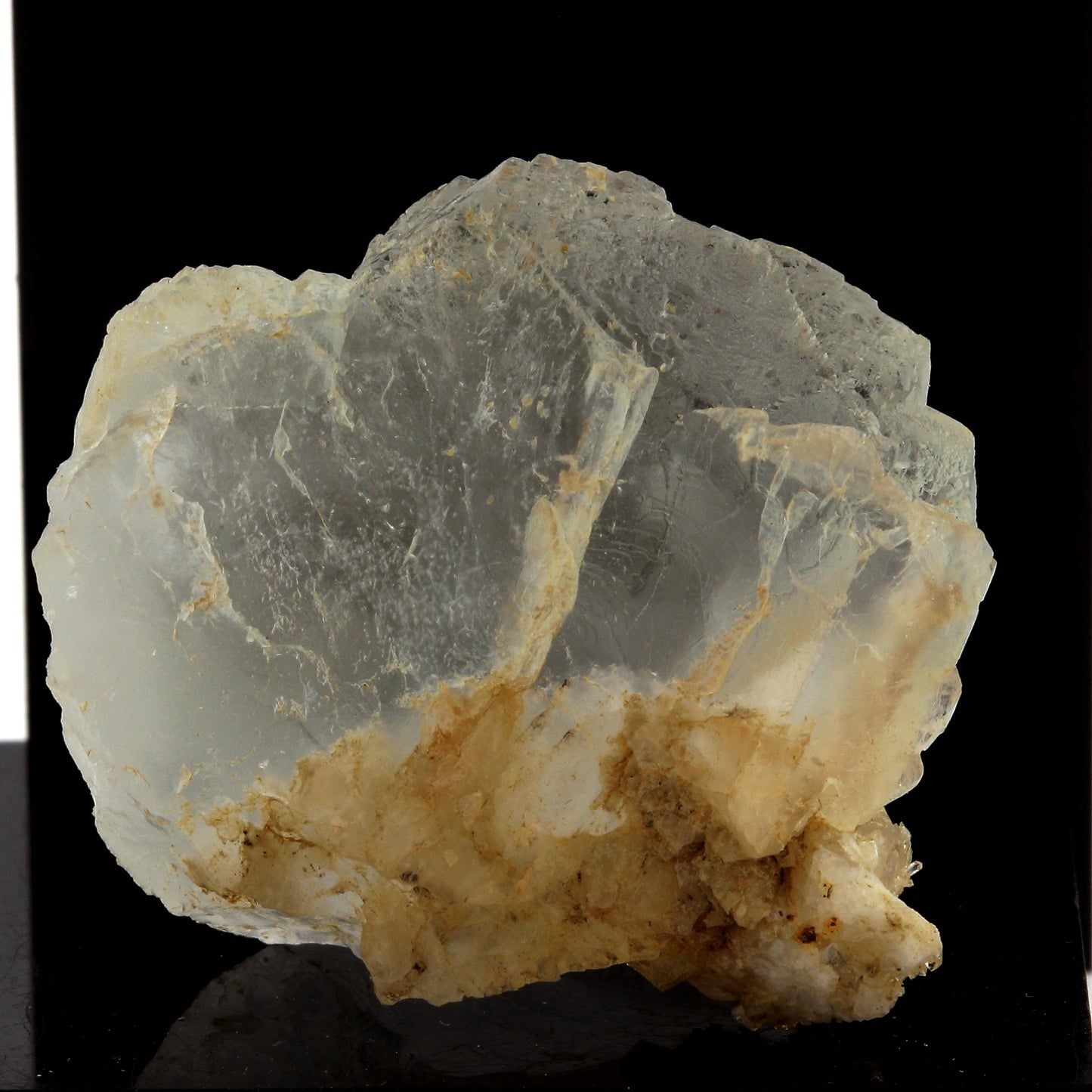 Fluorite. 157.9 carats. Jarrier, Maurienne, Savoie, France