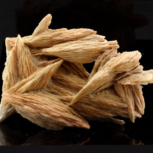 Baryte. 617.3 carats. Massif de l'Arize, Séronais, Ariège, France