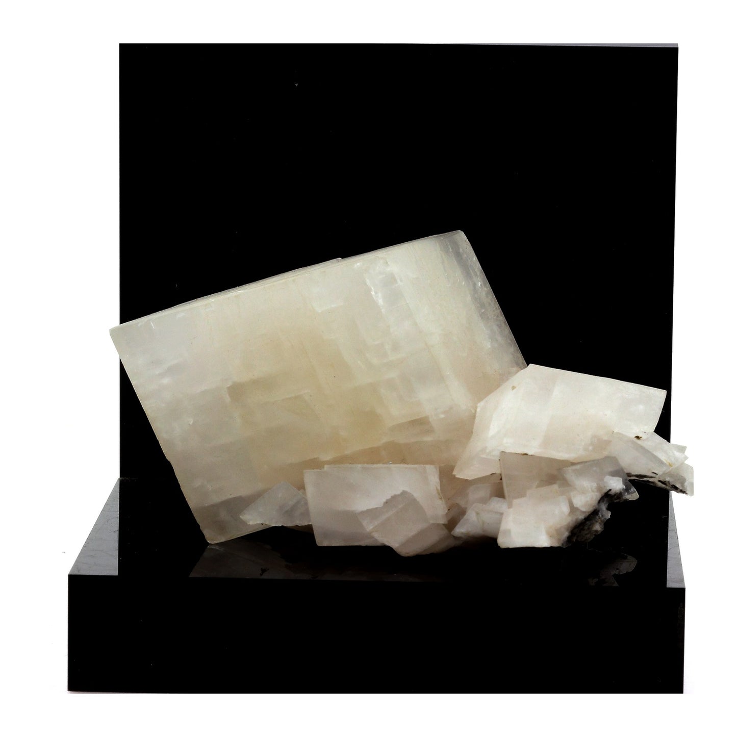 Calcite. 1360.1 carats. Saint-Sorlin-d'Arves, la Maurienne, Savoie, France