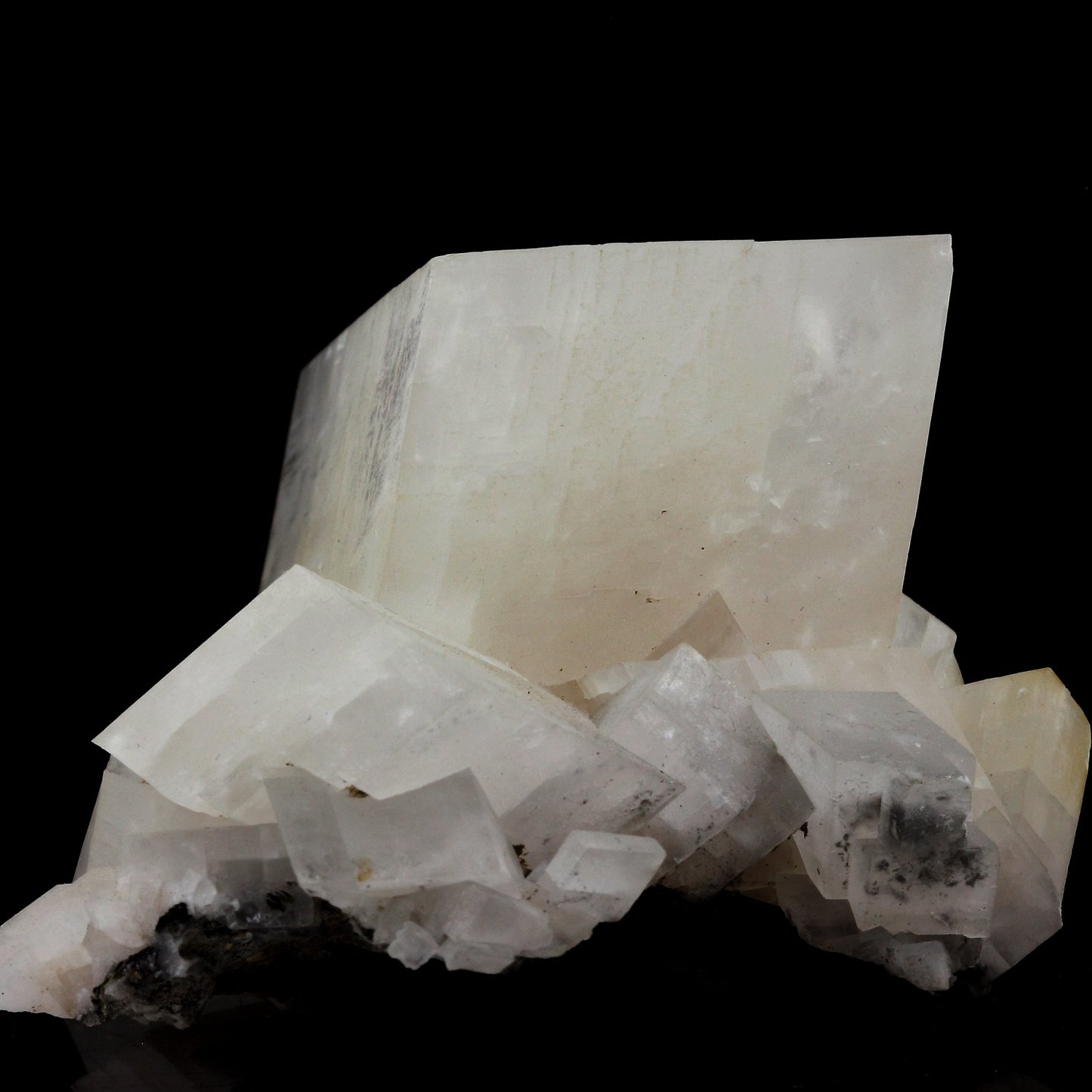Calcite. 1360.1 carats. Saint-Sorlin-d'Arves, la Maurienne, Savoie, France