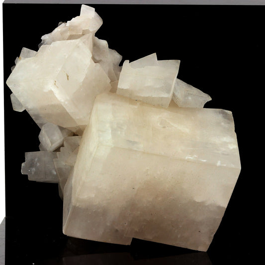 Calcite. 1360.1 carats. Saint-Sorlin-d'Arves, la Maurienne, Savoie, France