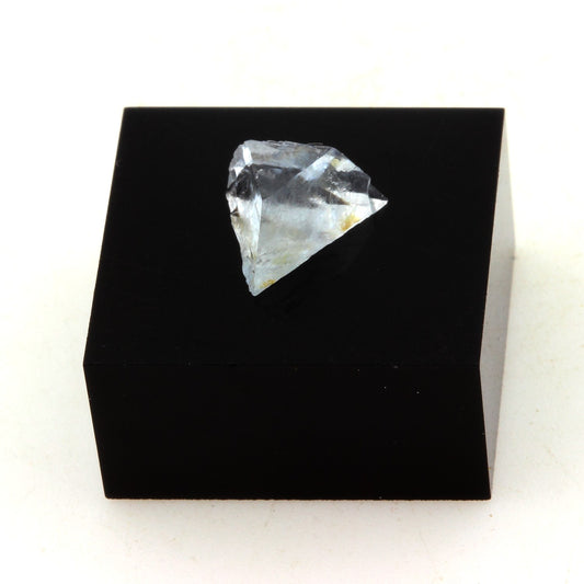 Fluorite. 1.53 carats. Le Beix, Puy-de-Dôme, France