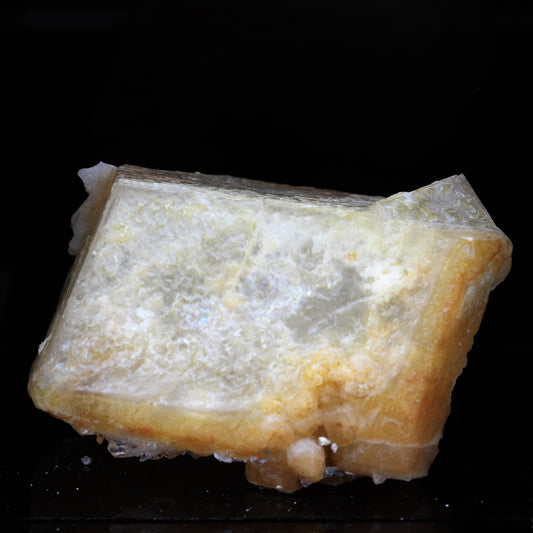 Calcite + Quartz. 549.1 carats. La Mure, Isère, France