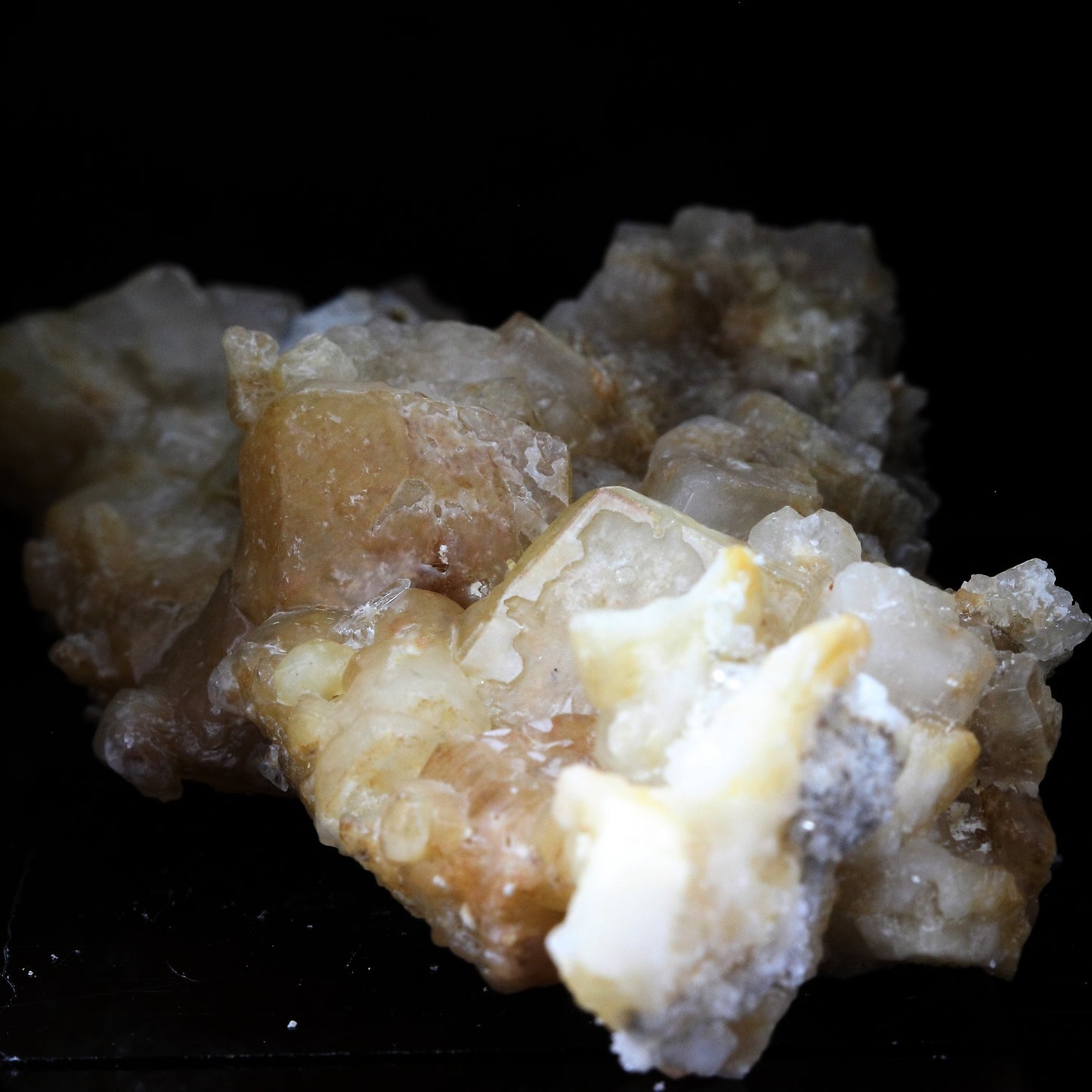 Calcite + Quartz. 382.5 carats. La Mure, Isère, France