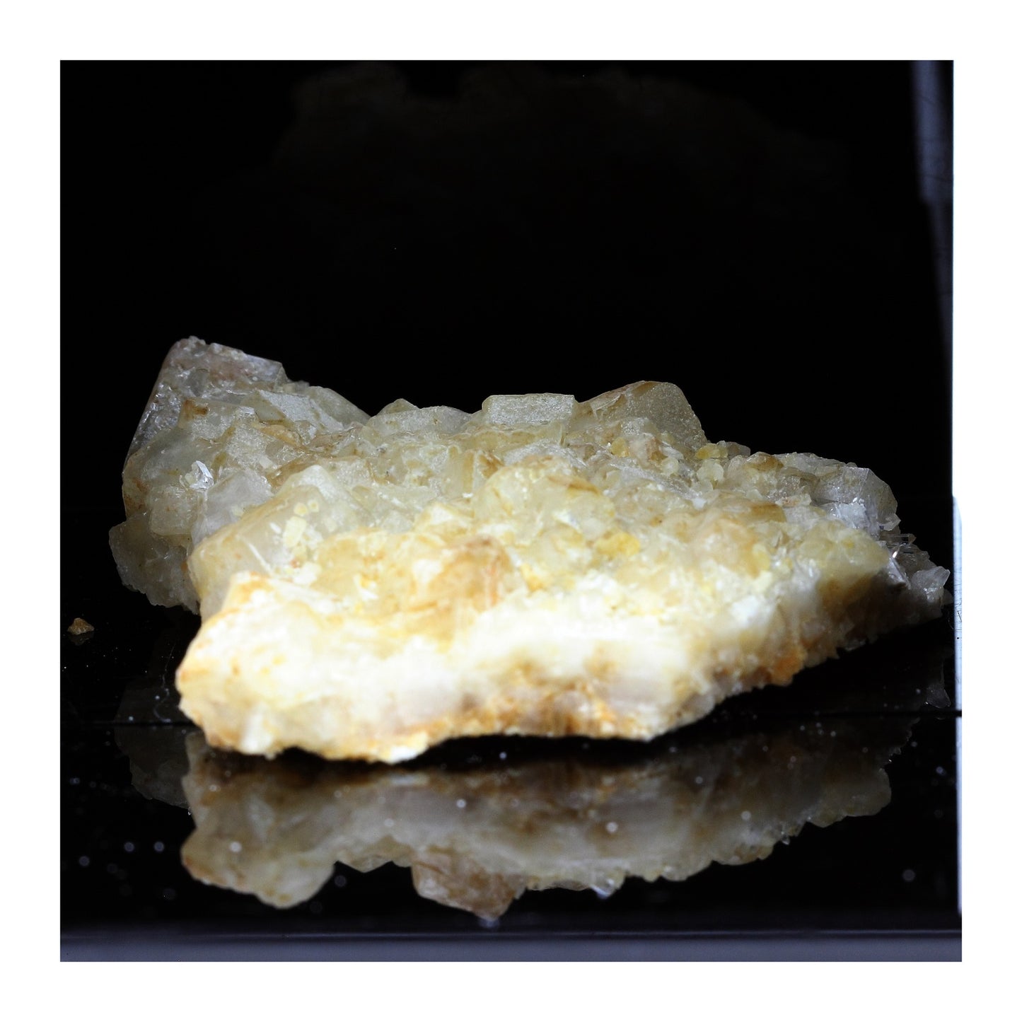 Calcite + Quartz. 493.9 carats. La Mure, Isère, France