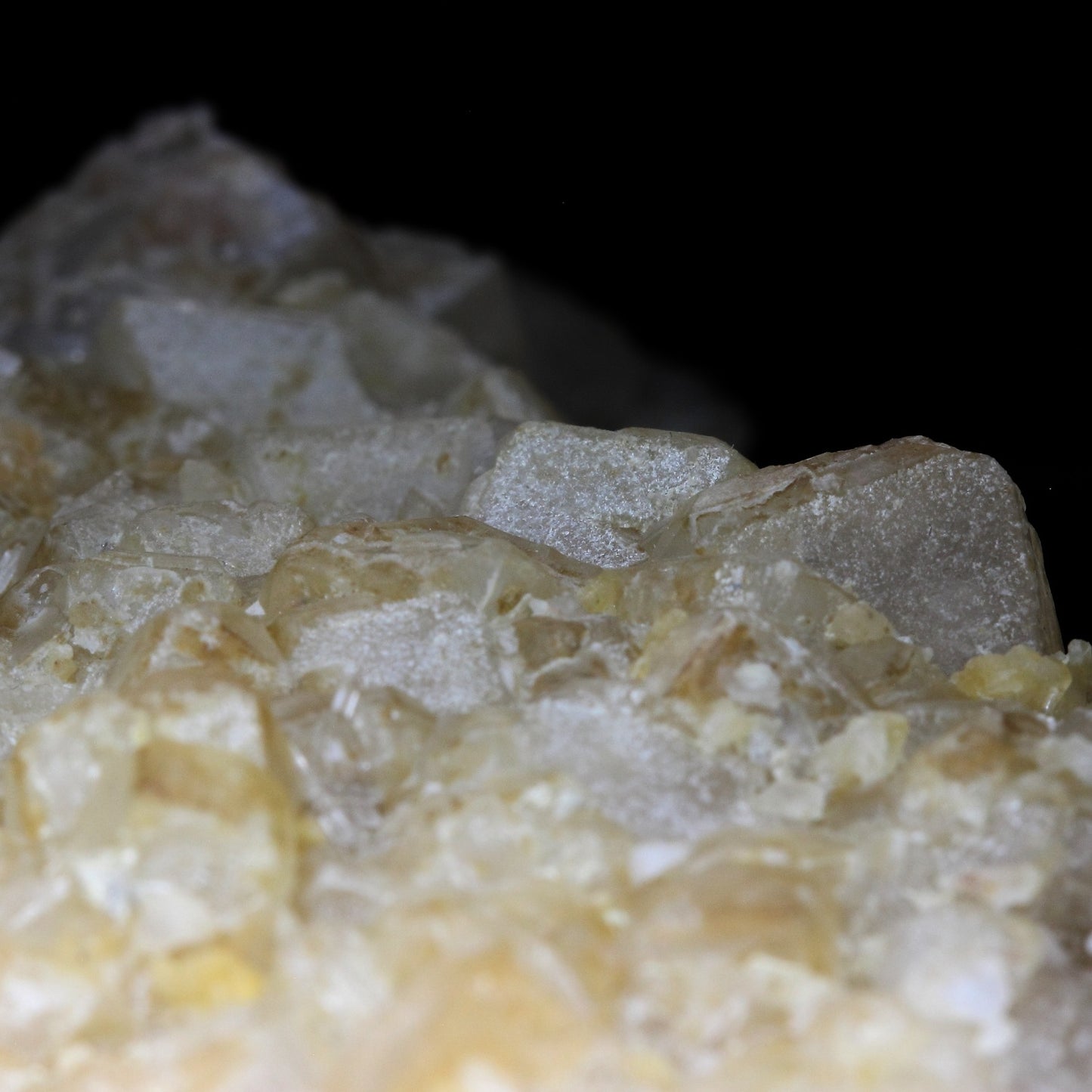 Calcite + Quartz. 493.9 carats. La Mure, Isère, France