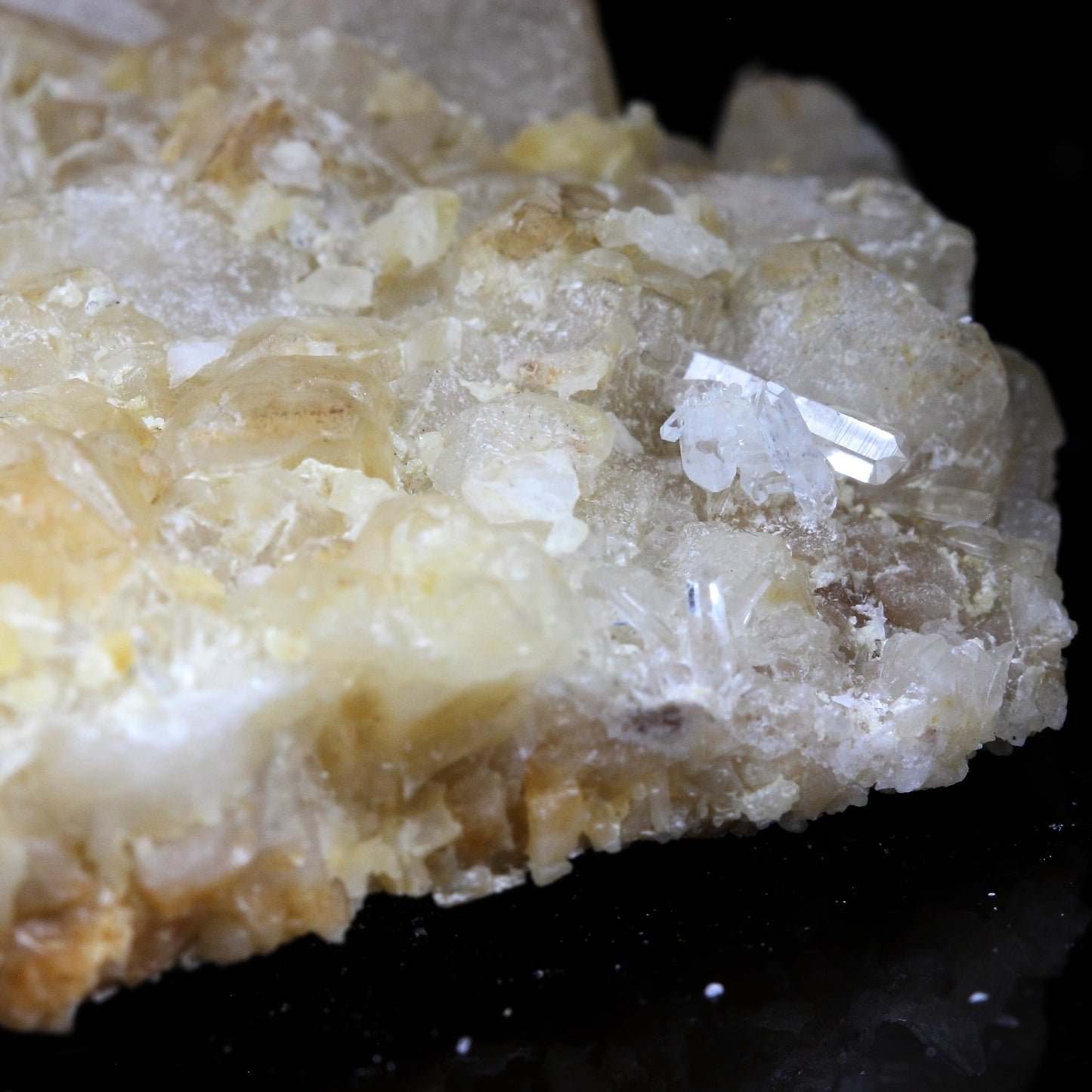 Calcite + Quartz. 493.9 carats. La Mure, Isère, France