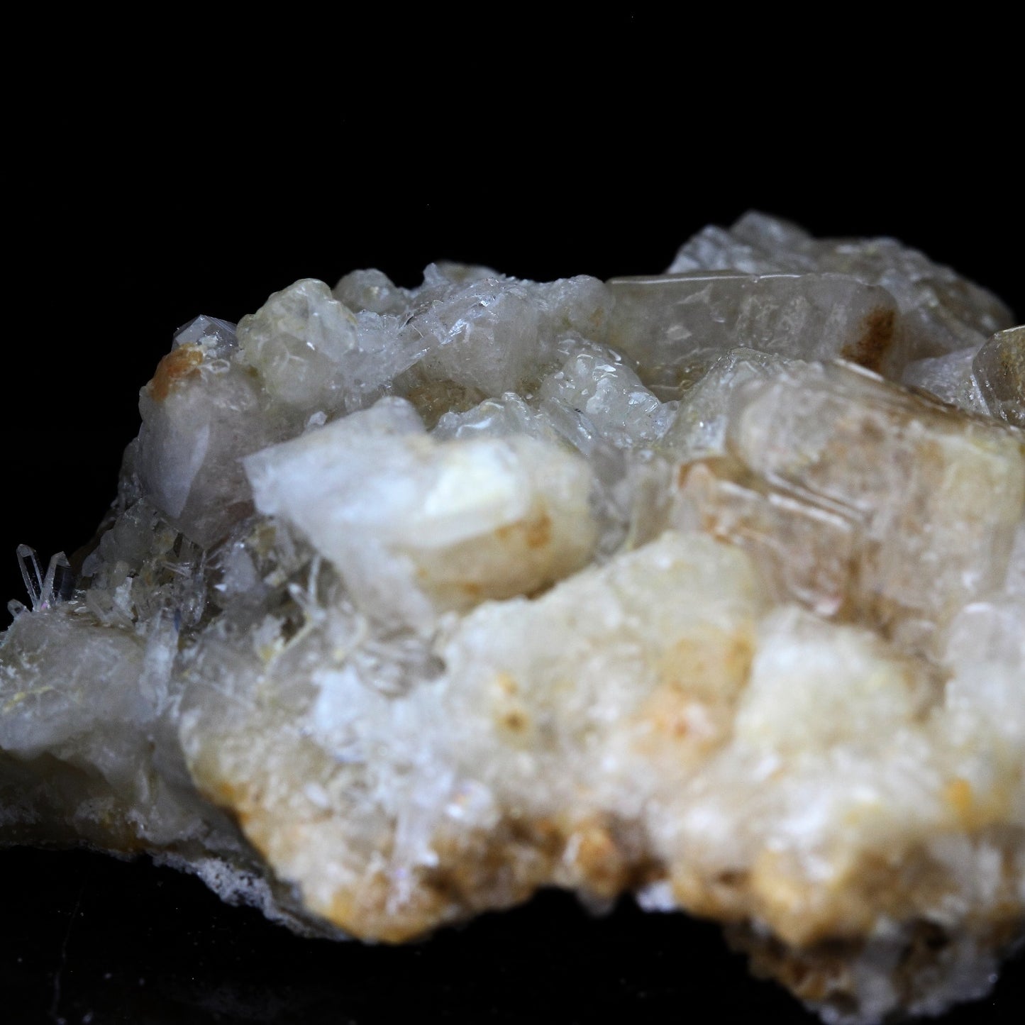 Calcite + Quartz. 326.4 carats. La Mure, Isère, France