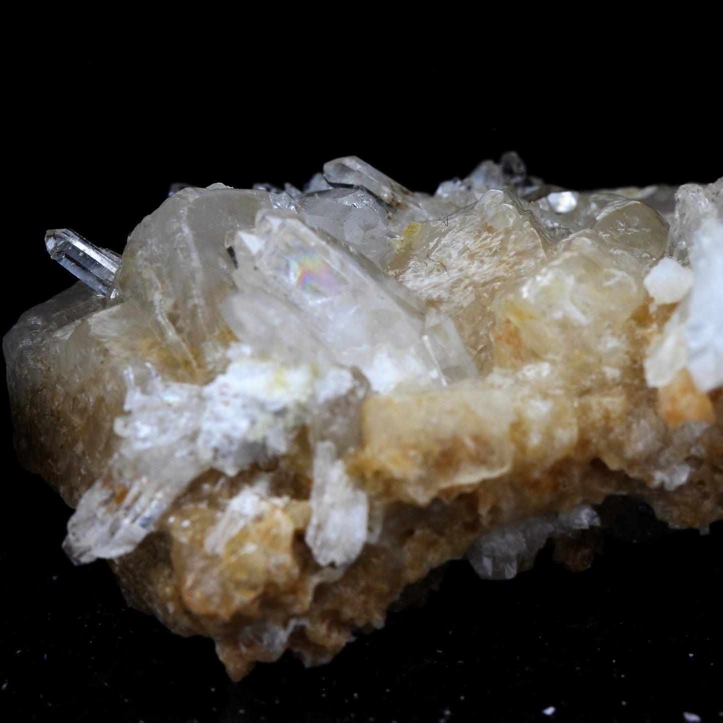 Calcite + Quartz. 176.6 carats. La Mure, Isère, France