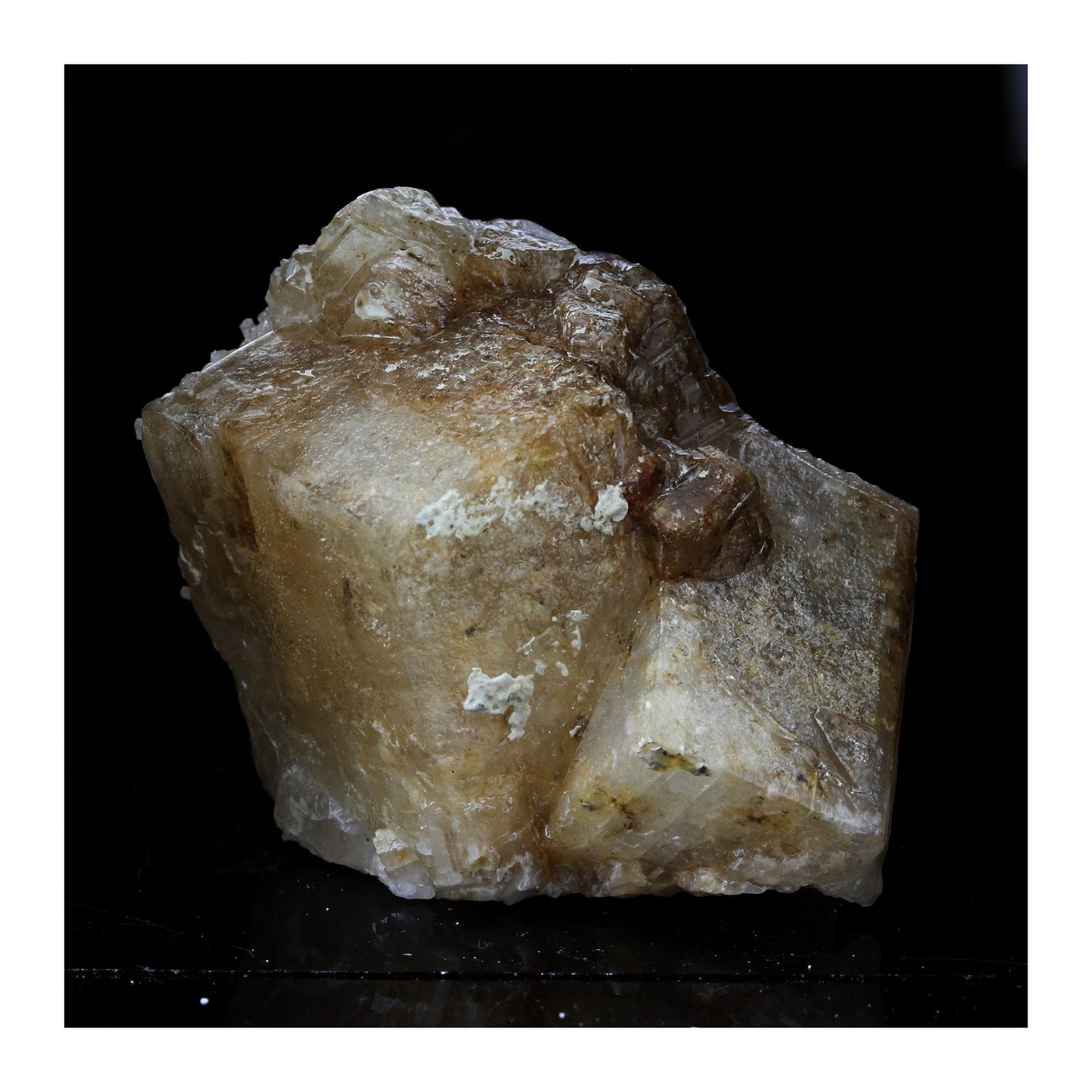 Calcite + Quartz. 281.4 carats. La Mure, Isère, France