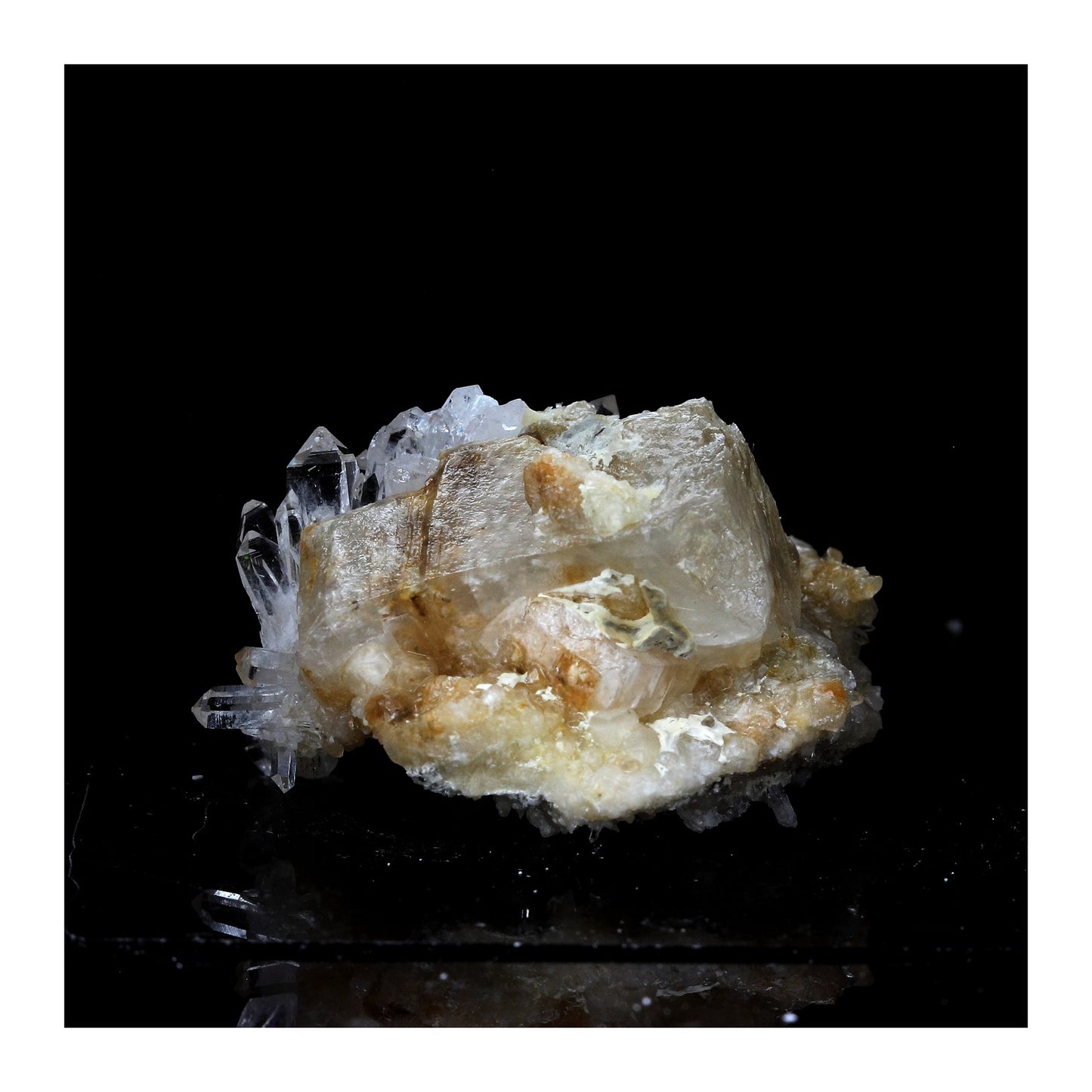 Calcite + Quartz. 99.7 carats. La Mure, Isère, France