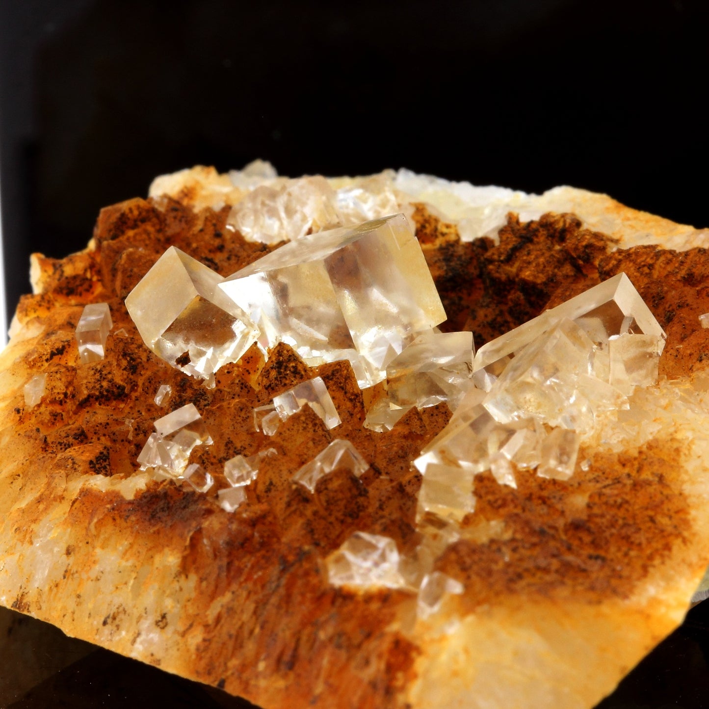 Fluorite + Quartz. 119.9 carats. Pratclaux, Langeac, Haute-Loire, France