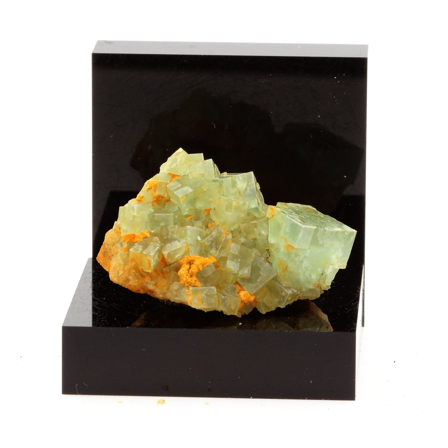 Fluorite + Quartz. 99.6 carats. Pratclaux, Langeac, Haute-Loire, France