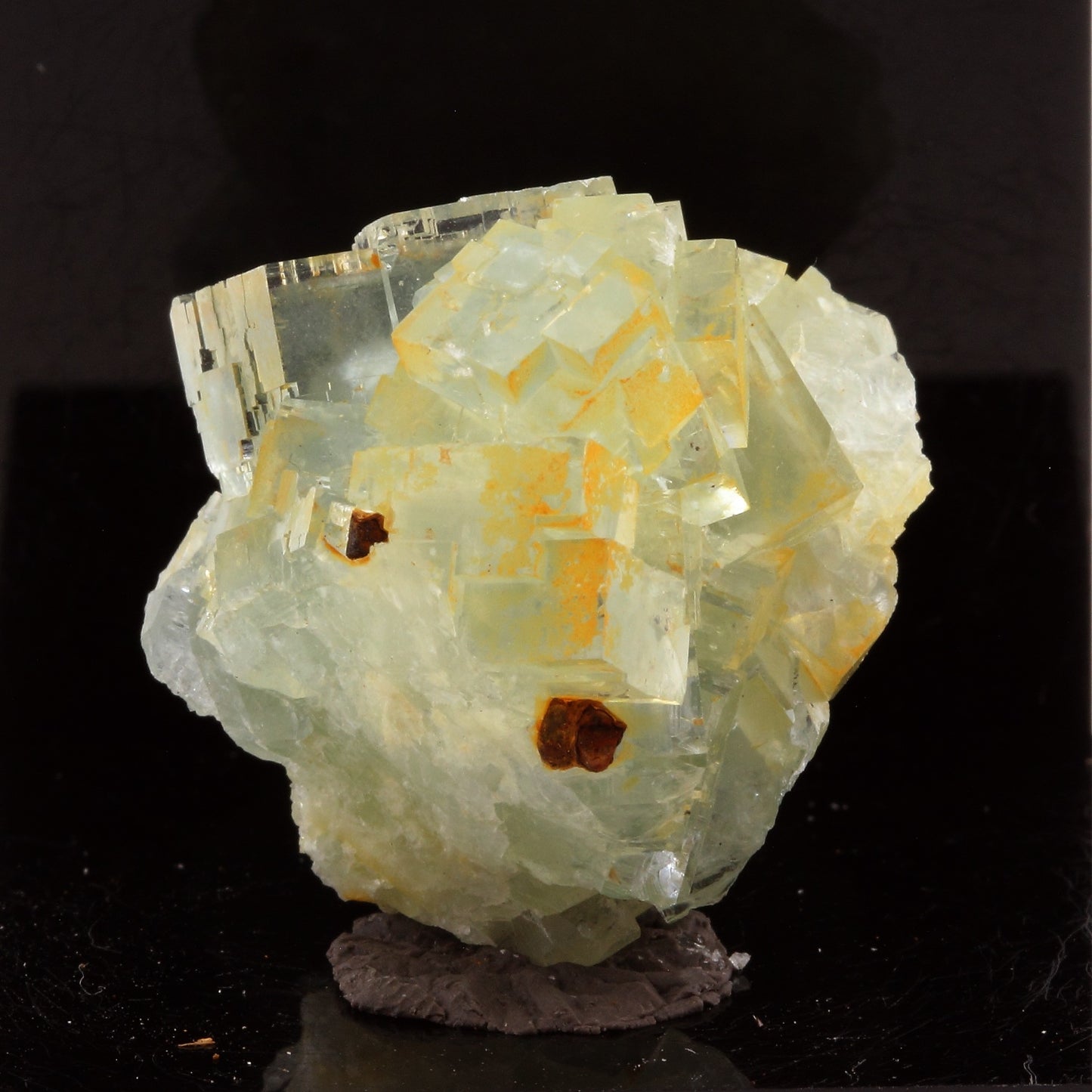 Fluorite. 96.2 carats. Langeac, Haute-Loire, France