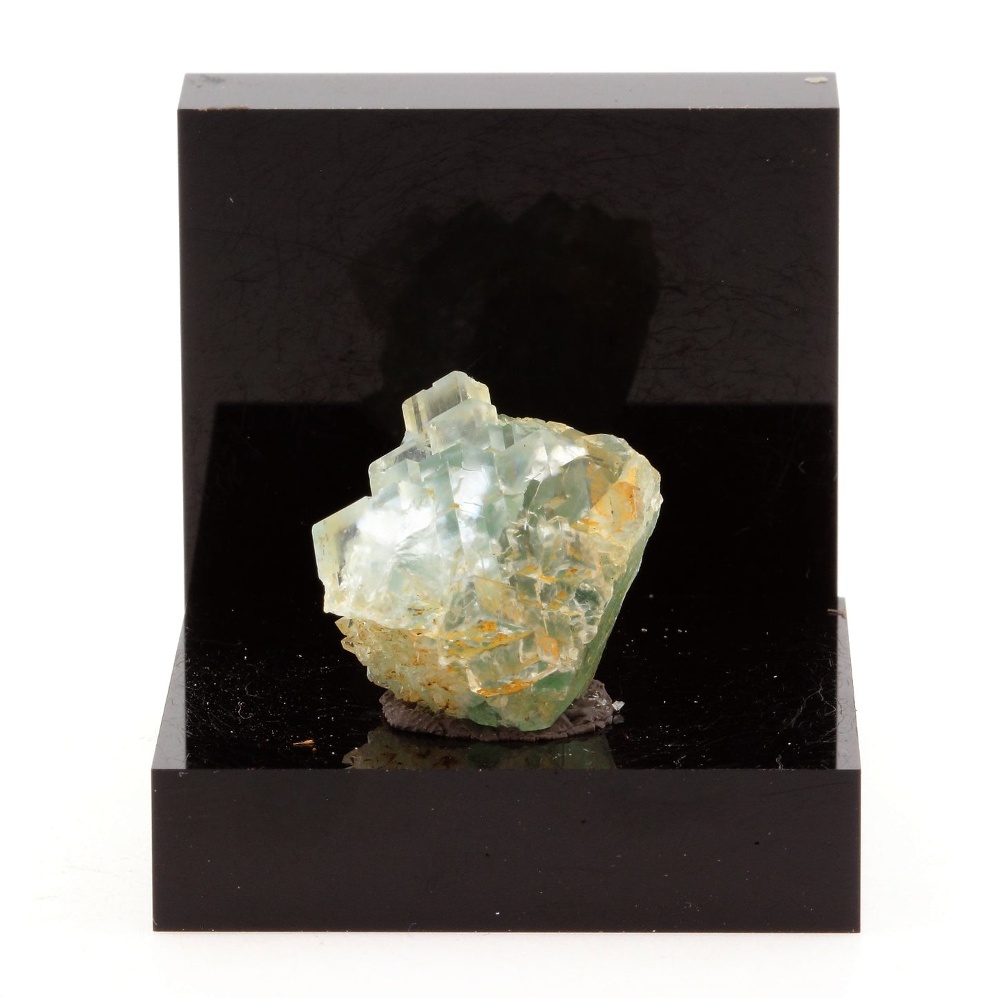 Fluorite + Quartz. 51.6 carats. Langeac, Haute-Loire, France