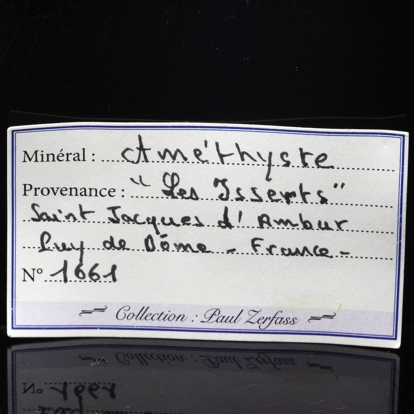 Améthyste. 1649.0 carats. Les Isserts, Saint-Jacques-d'Ambur, Puy-de-Dôme, France