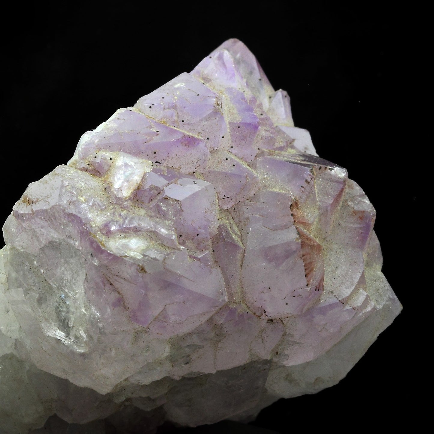 Améthyste. 1061.0 carats. Les Isserts, Saint-Jacques-d'Ambur, Puy-de-Dôme, France