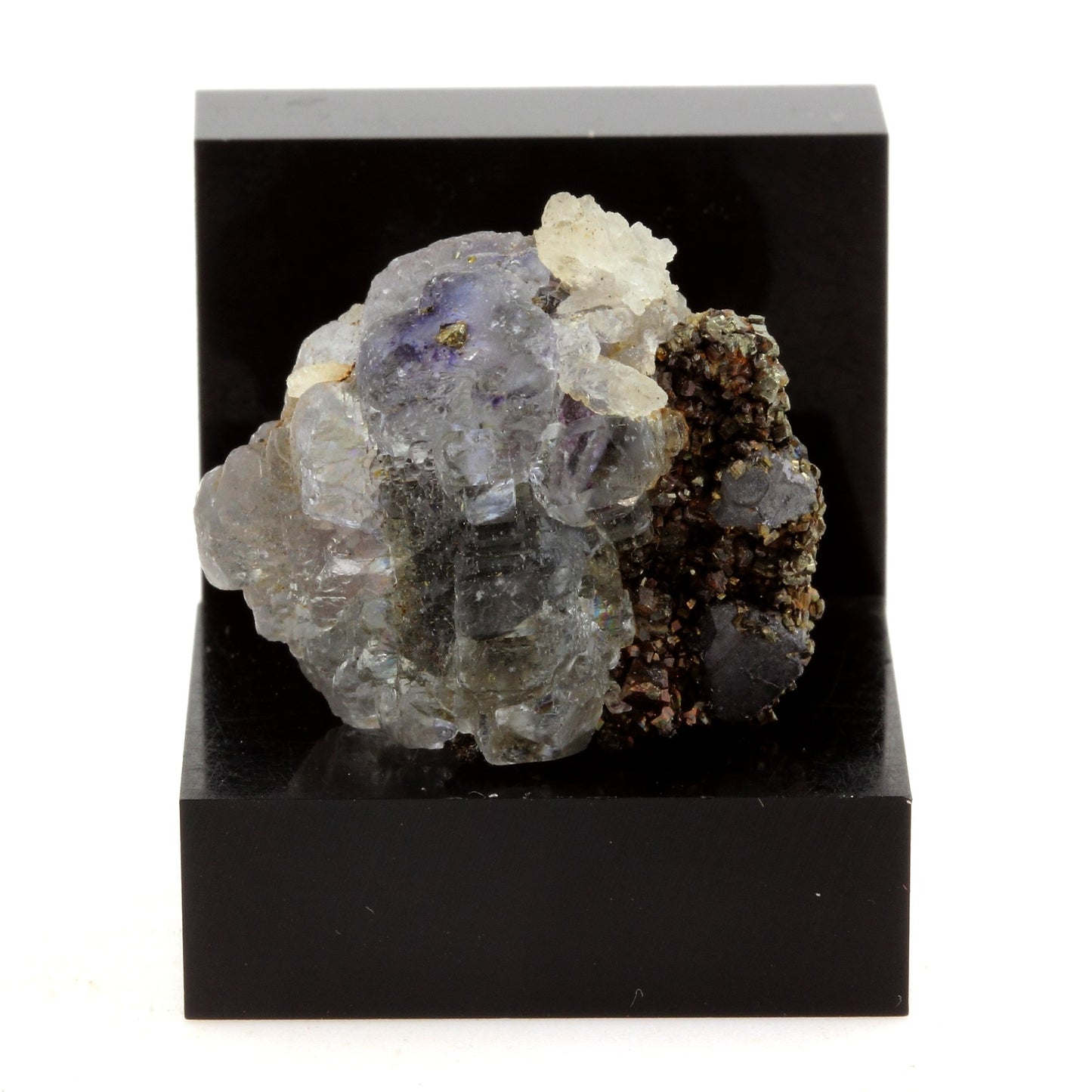 Fluorite, Calcite, Galène, Pyrite. 77.7 carats. Naica, Chihuahua, Mexique