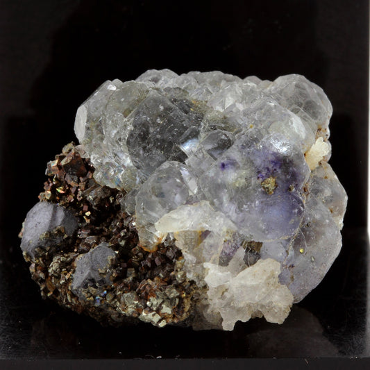 Fluorite, Calcite, Galène, Pyrite. 77.7 carats. Naica, Chihuahua, Mexique