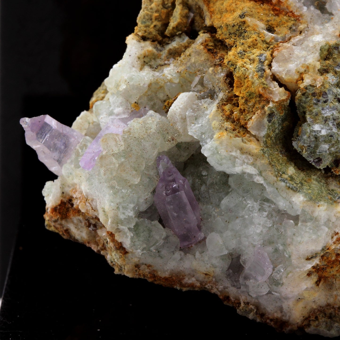 Améthyste (Sceptre inversé), Calcite. 250.8 carats. Esperanza Mine, Potosí, Bolivie