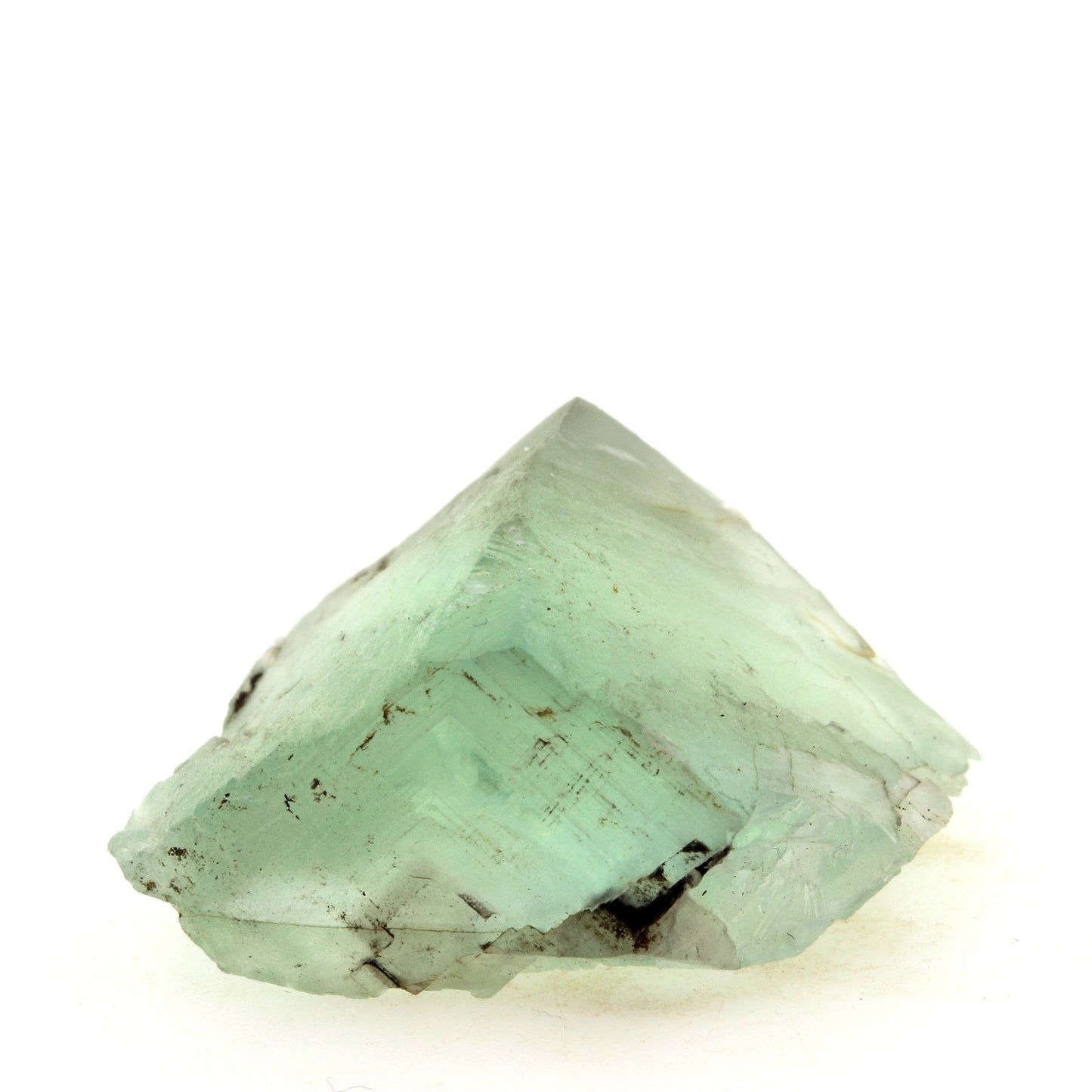 Fluorite verte. 119.9 carats. Massif des Aravis, Haute-Savoie, France