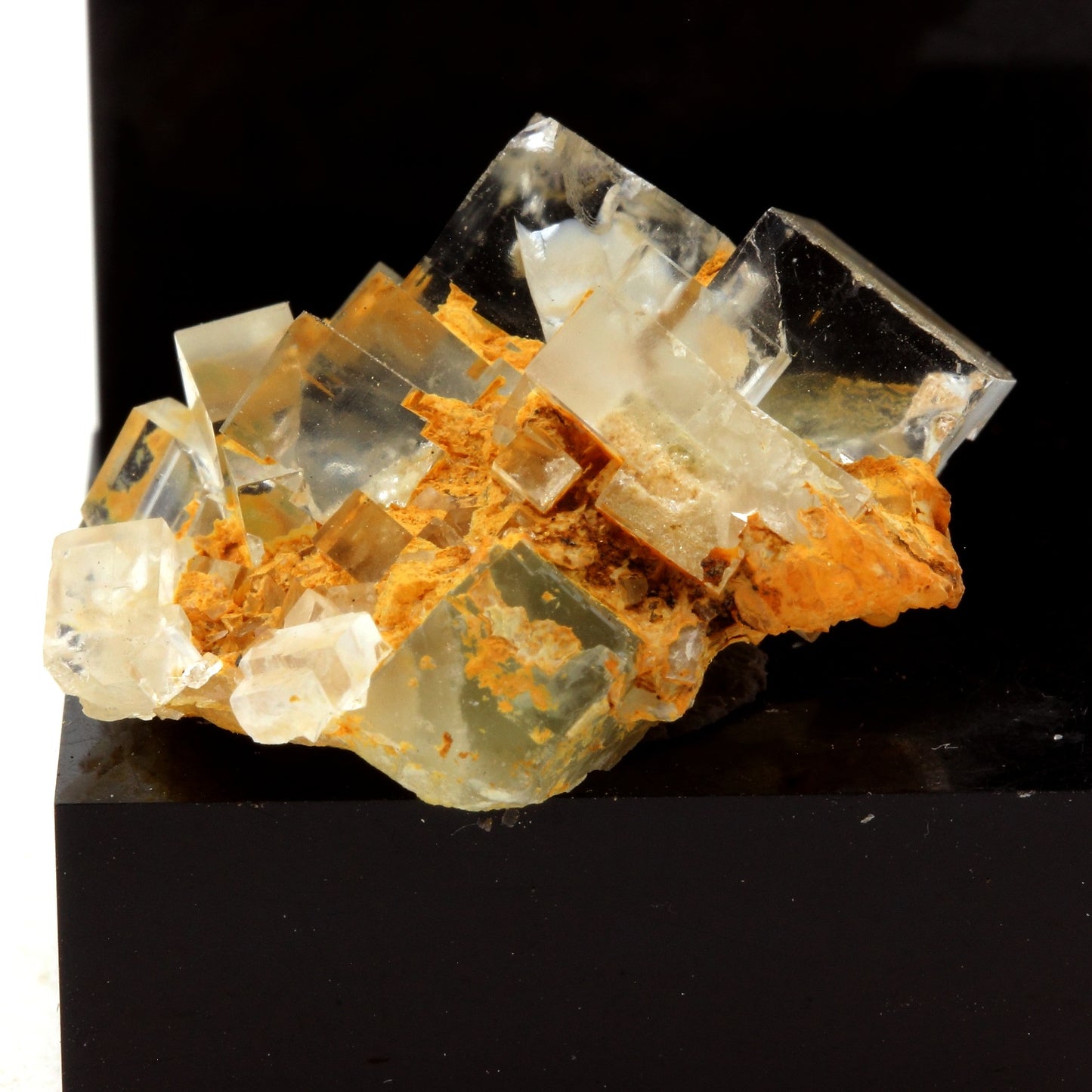 Fluorite. 44.9 carats. Langeac, Haute-Loire, France