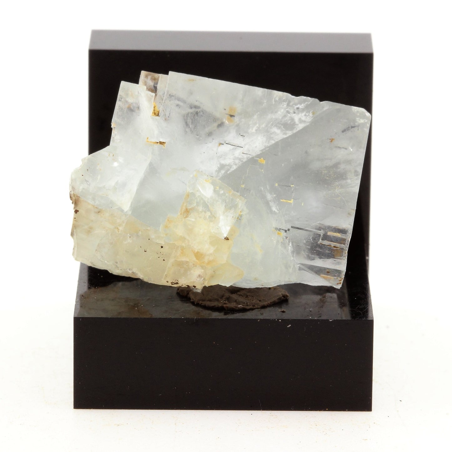 Fluorite. 113.6 carats. Langeac, Haute-Loire, France
